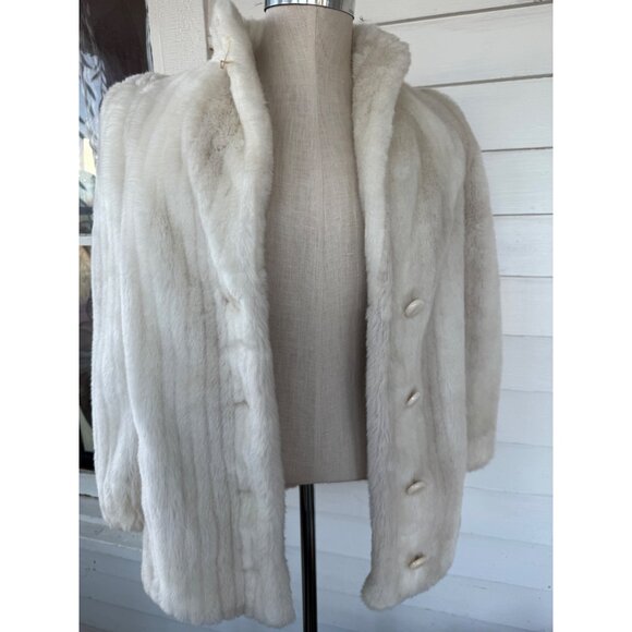 Vintage 70's Candice Originals Faux Fur Gray/White Coat - Picture 2 of 16